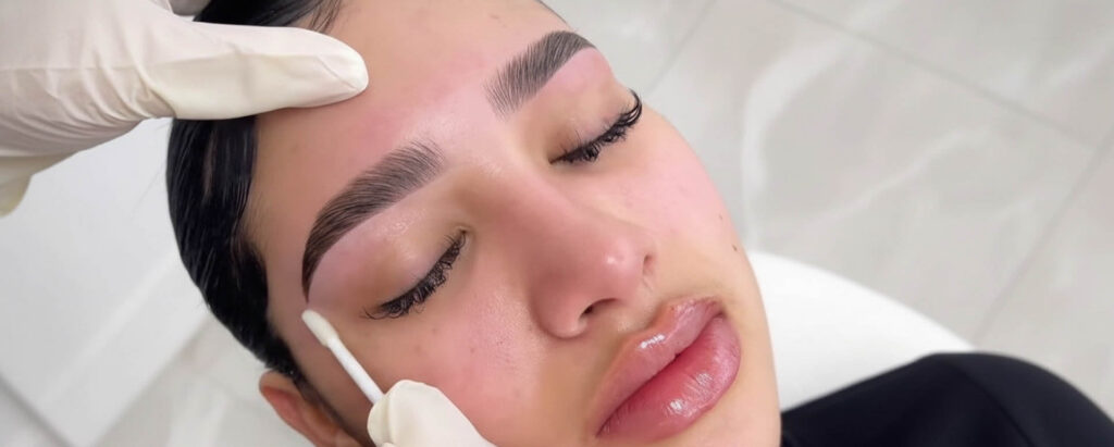 Eyebrow Clean-Up
